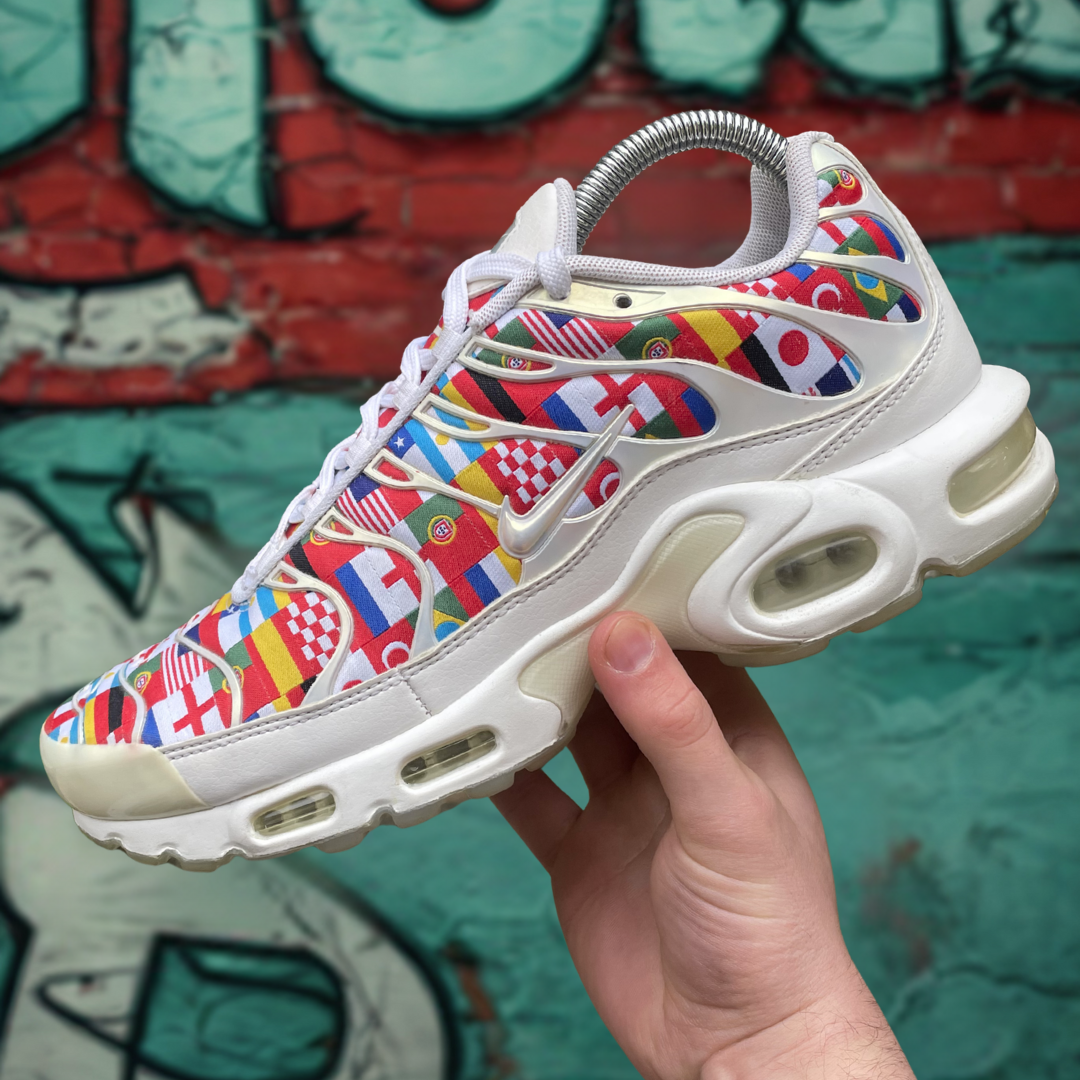 Nike Air Max Plus Tn NIC International Flag